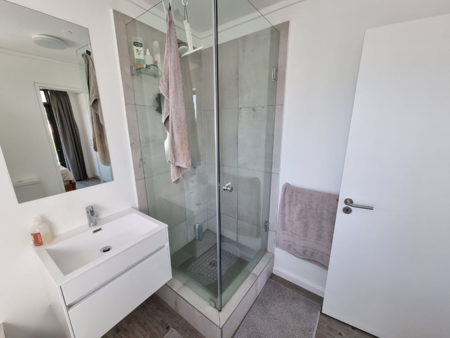 To Let 2 Bedroom Property for Rent in Zonnebloem Western Cape